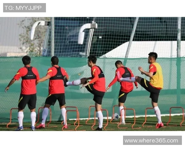 热身赛深圳新鹏城与深圳二零二八交锋技战术演练成比赛主要目的