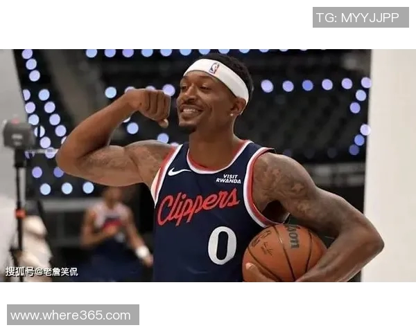 卢指导称比尔表现出色计划为其设计更多持球战术 卢指导称比尔表现出色计划为其设计更多持球战术