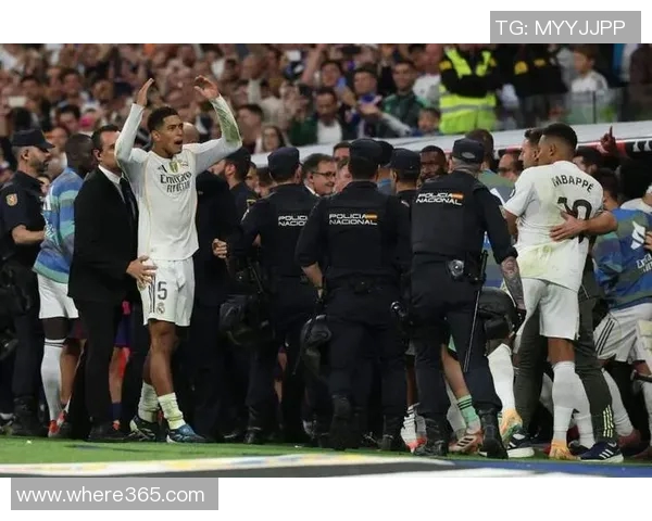 皇马与巴萨均关注墨西哥新星莫拉签约讨论尚早 皇马与巴萨均关注墨西哥新星莫拉签约讨论尚早