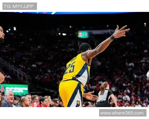 字母哥首节表现受限仅得7分2篮板失误频频遭遇严防挑战