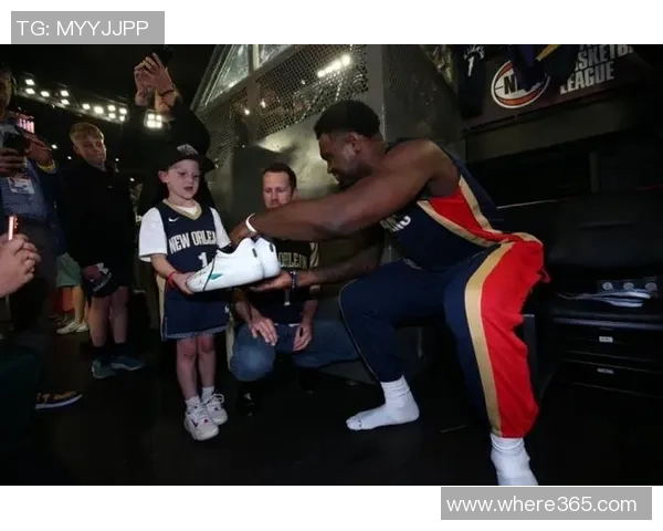 锡安赠送球鞋给癌症小球迷并亲笔签名致敬我的英雄展现温暖与关怀 锡安赠送球鞋给癌症小球迷并亲笔签名致敬我的英雄展现温暖与关怀