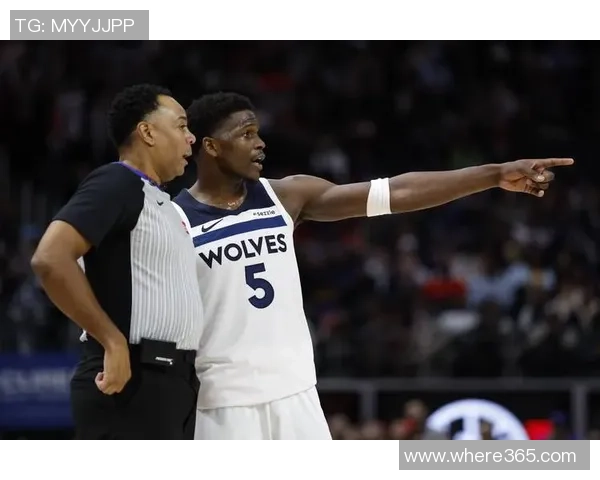 攻防兼备莫布里全场表现出色砍下23分5板3助1断2帽三分球命中率高达60