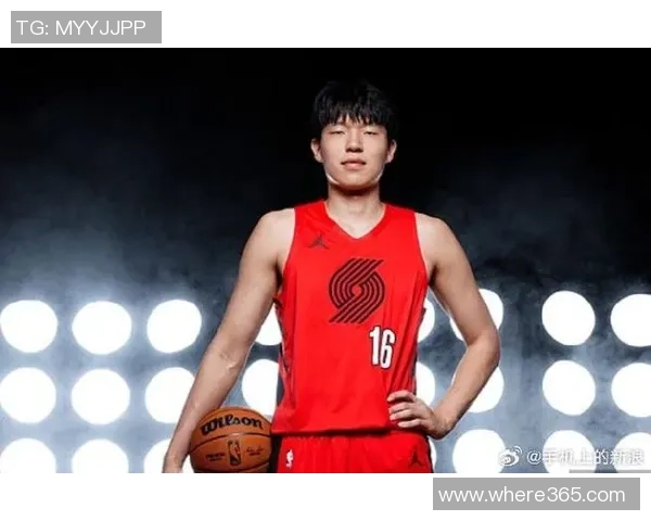 开拓者训练照曝光杨瀚森现身出战与否仍待确认