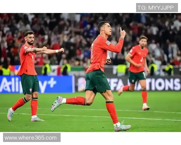 C罗再创历史葡萄牙半场领先匈牙利2-1进球数达41成世预赛射手王 C罗再创历史葡萄牙半场领先匈牙利2-1进球数达41成世预赛射手王