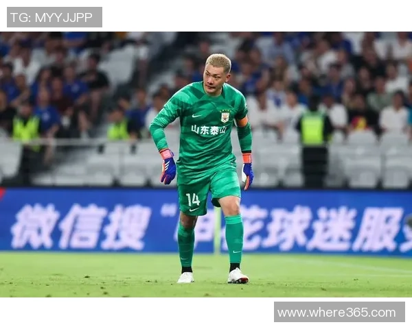 山东泰山官方海报祝福王大雷37岁生日快乐展现球队温情与团结