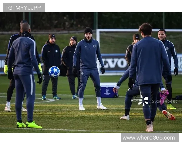 米体报道亚沙里在米兰进行康复训练预计十一月中旬重返赛场