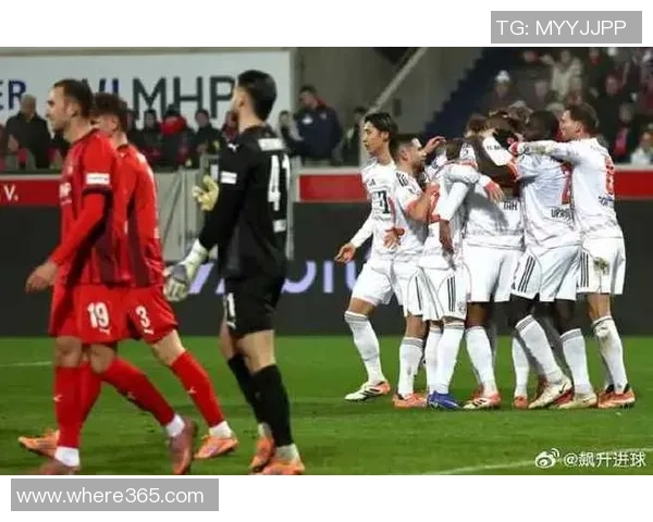 拜仁慕尼黑创下德甲不败纪录连续19场比赛保持不败状态 拜仁慕尼黑创下德甲不败纪录连续19场比赛保持不败状态